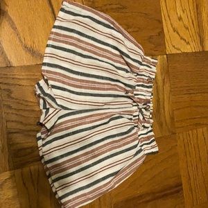 Kids girl shorts with tie at front.